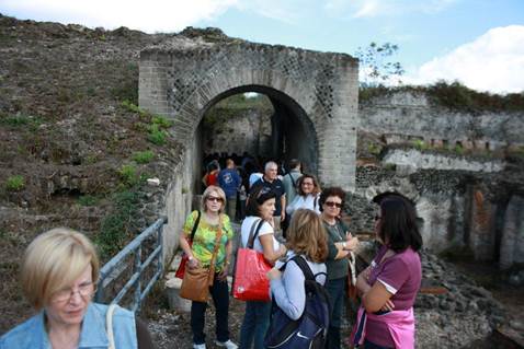 Descrizione: http://www.demetraviva.it/public/userfiles/images/68730_4080291683783_1312803070_n.jpg