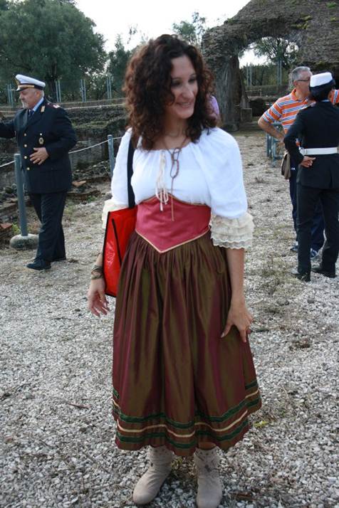 Descrizione: http://www.demetraviva.it/public/userfiles/images/155540_4080294603856_703657390_n.jpg