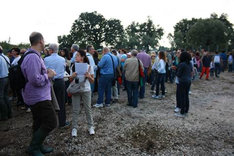 Descrizione: http://www.demetraviva.it/public/userfiles/images/283521_4080278803461_951803067_n.jpg