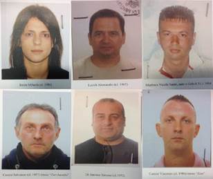 https://4.bp.blogspot.com/-mQQpi0d2W7E/VughCyTxUbI/AAAAAAACyUA/Xhi_ZUWSr98Du5FxDs3KULD4ua1sDjTOA/s400/arrestati_gela_caserta.jpg