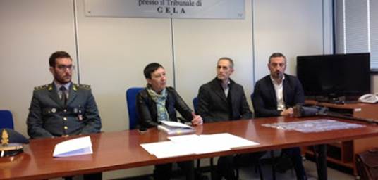 https://2.bp.blogspot.com/-7qENaaAqY-M/VughM2mccvI/AAAAAAACyUE/vAzzp48SoiUhM4LxM3RQpVwzhTNhk2dmg/s400/CONFERENZA-STAMPA-GELA-624x300.jpg
